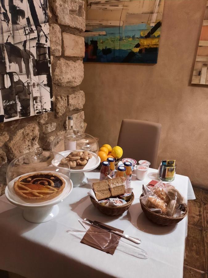 Affittacamere La Piazzetta Anagni Bagian luar foto