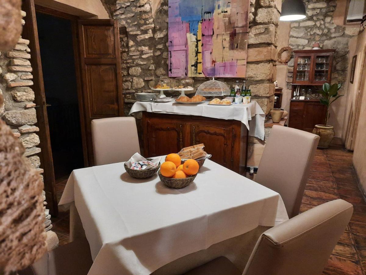 Affittacamere La Piazzetta Anagni Bagian luar foto