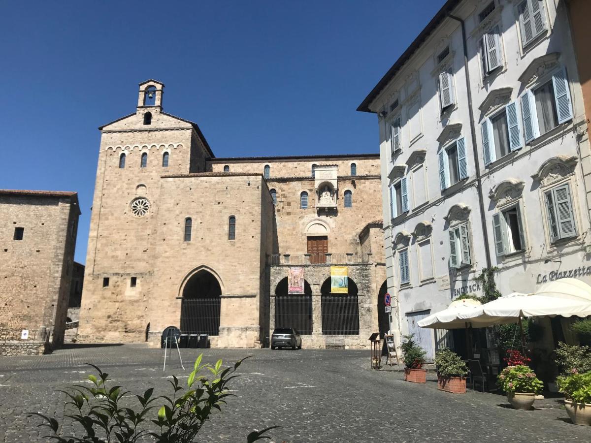 Affittacamere La Piazzetta Anagni Bagian luar foto